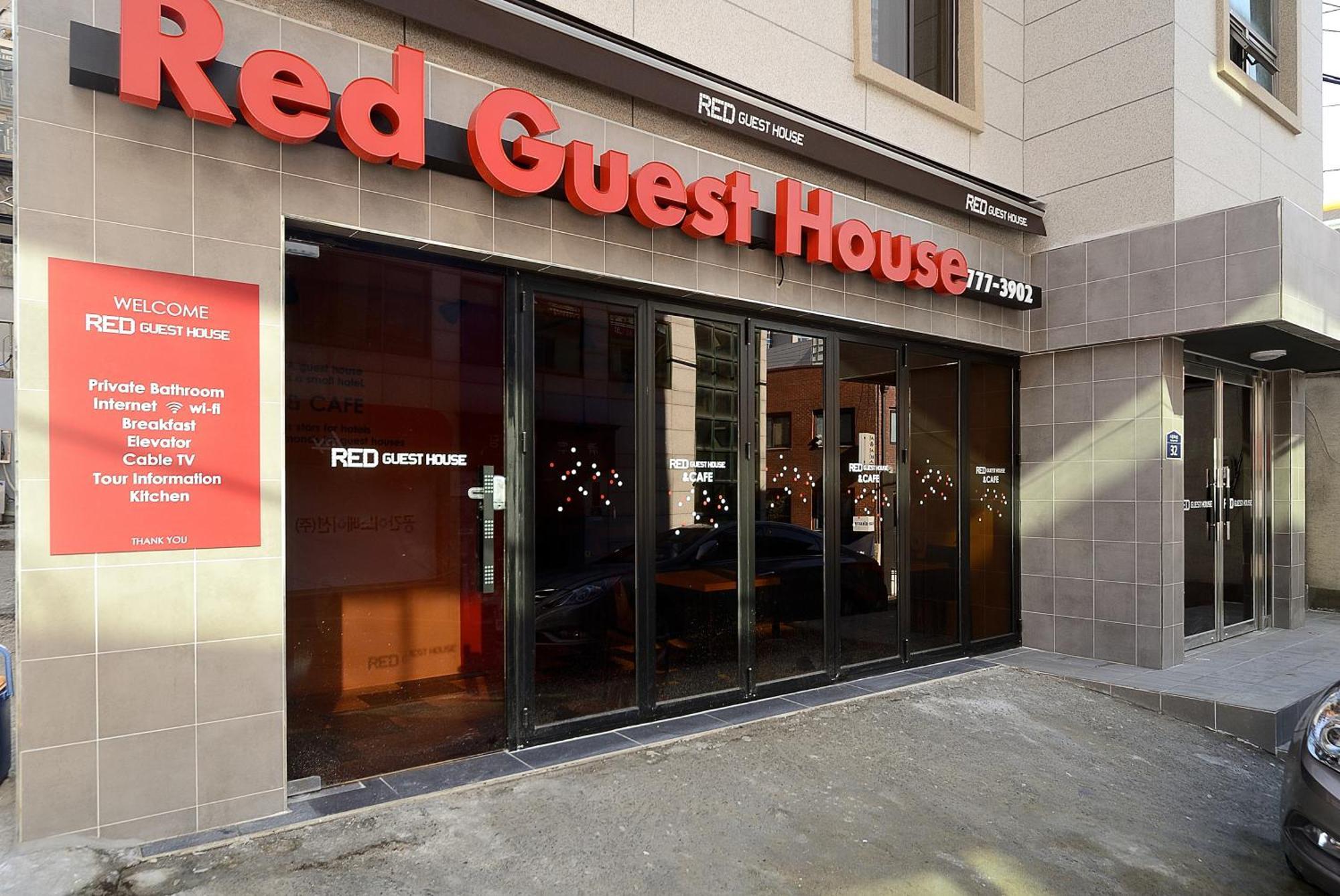 Red Guesthouse Séoul Extérieur photo